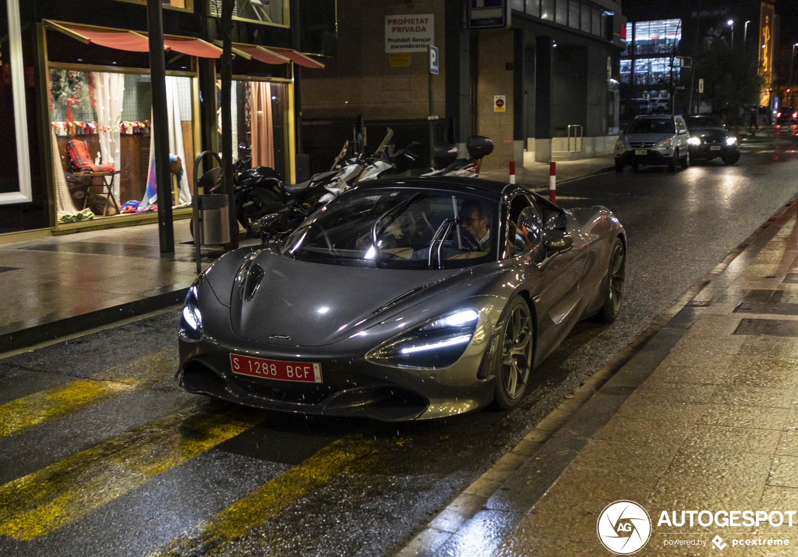 McLaren 720S Spider