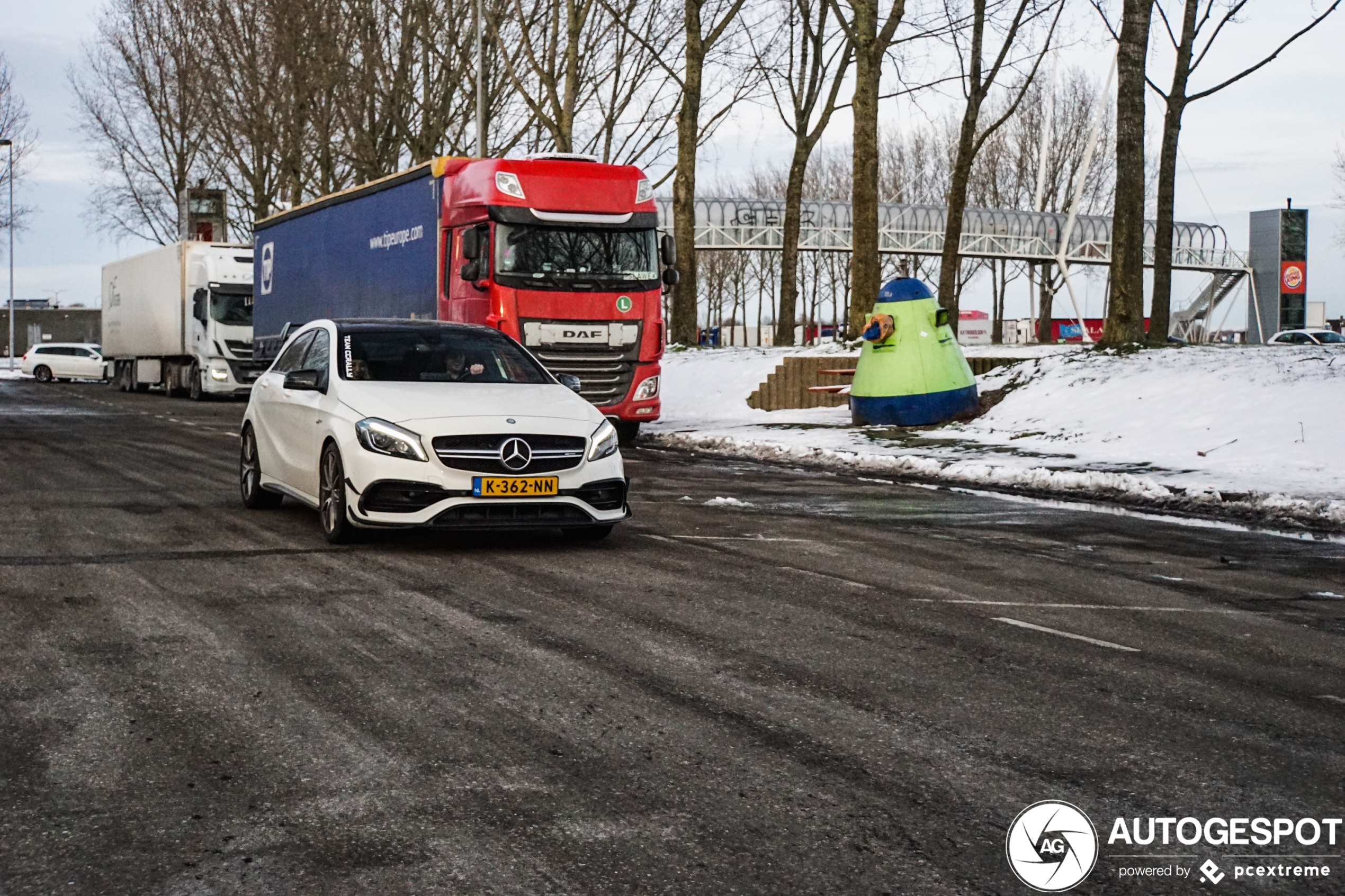 Mercedes-AMG A 45 W176 2015