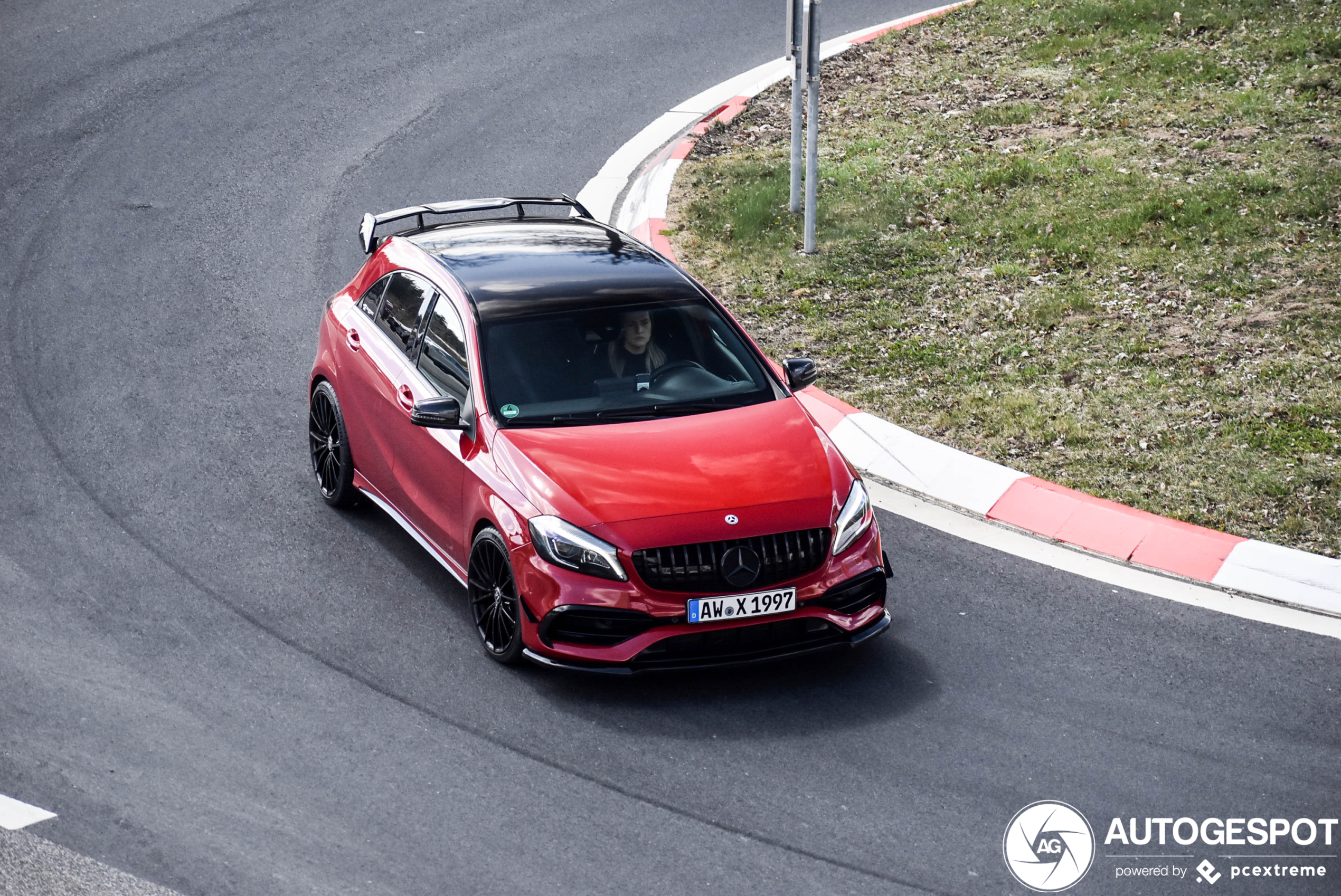 Mercedes-AMG A 45 W176 2015