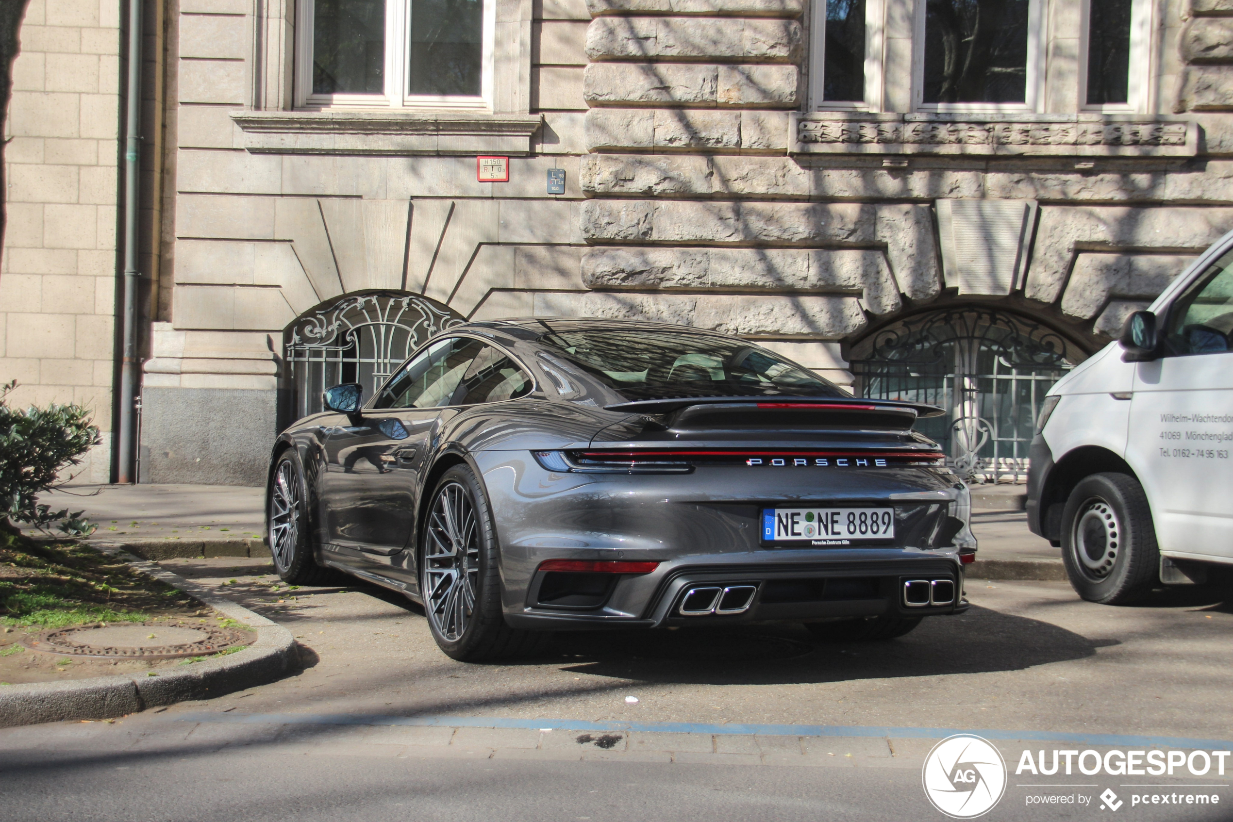 Porsche 992 Turbo