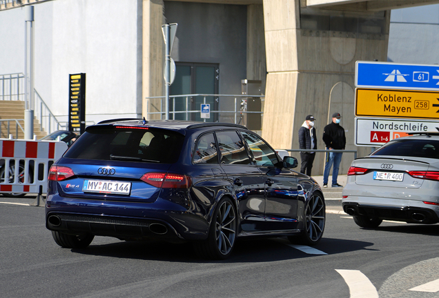 Audi RS4 Avant B8