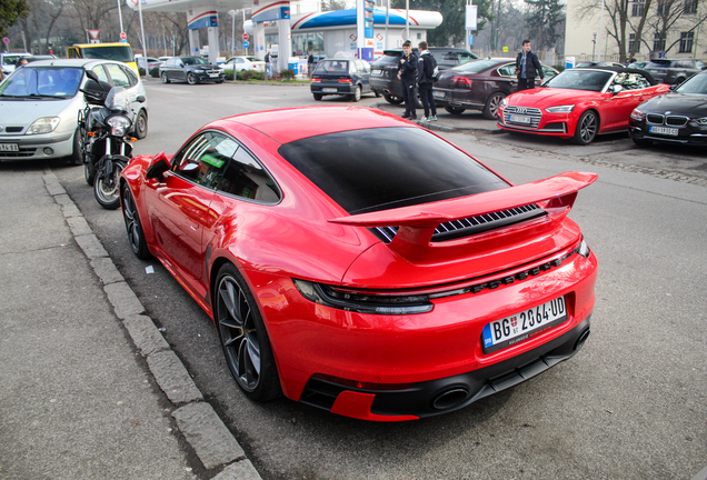 Porsche 992 Carrera 4S