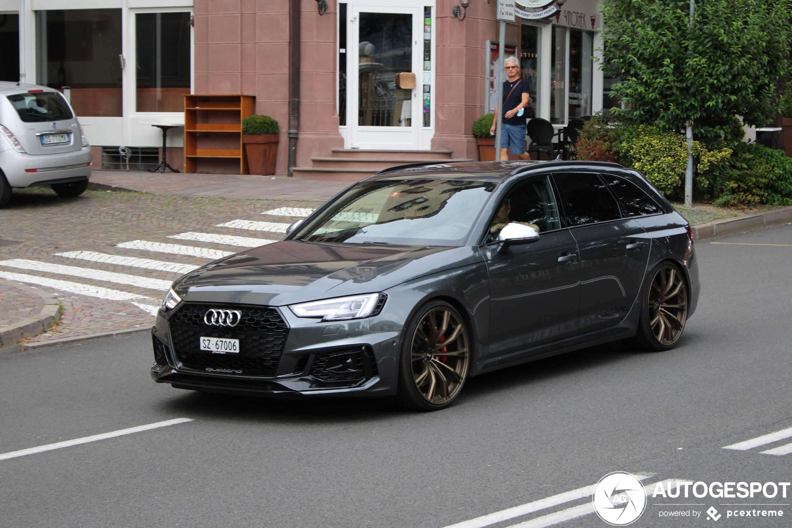 Audi RS4 Avant B9