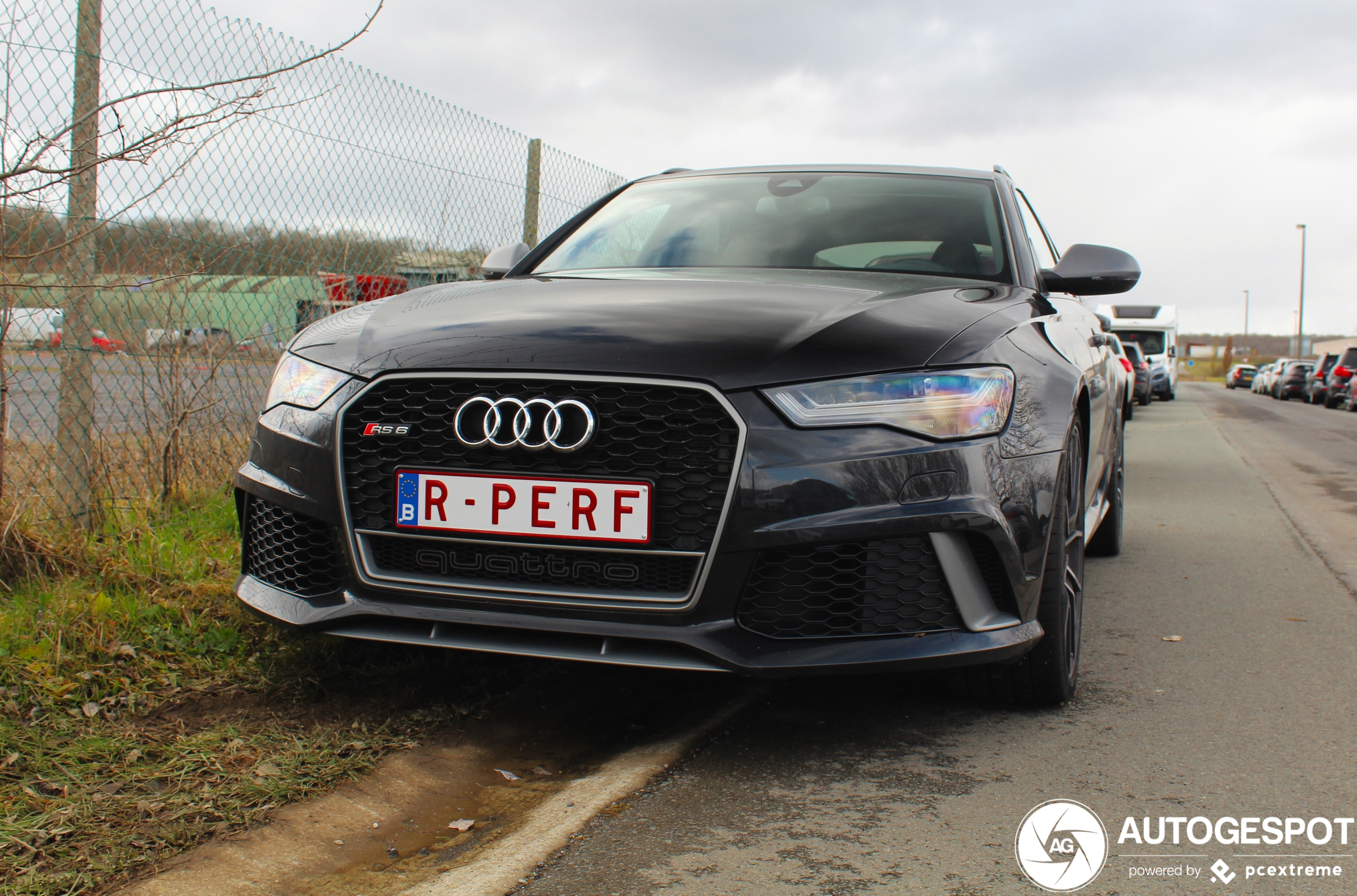 Audi RS6 Avant C7 2015