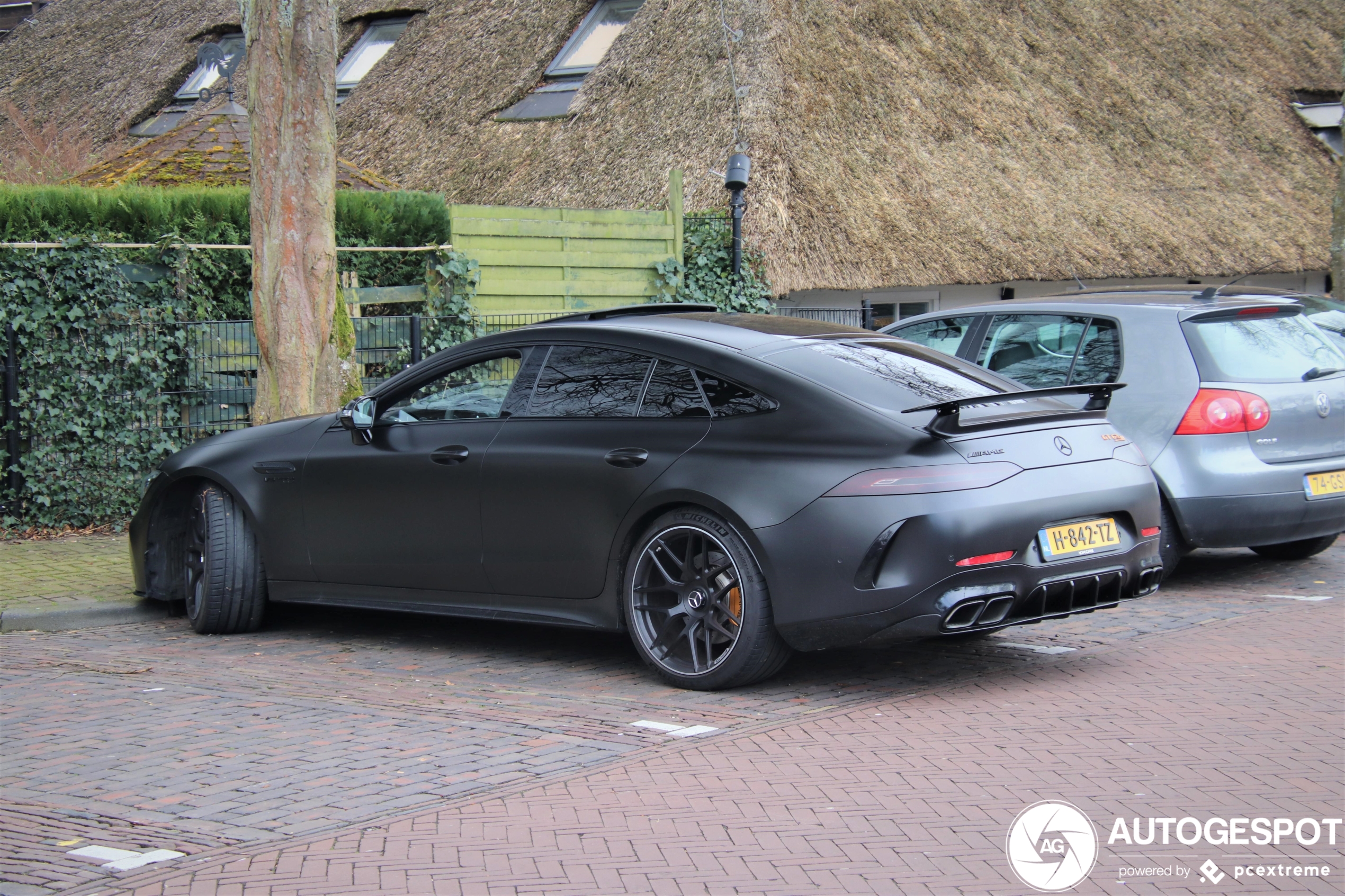 Mercedes-AMG GT 63 S X290