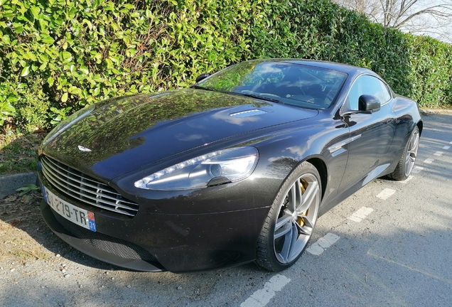 Aston Martin DB9 2013