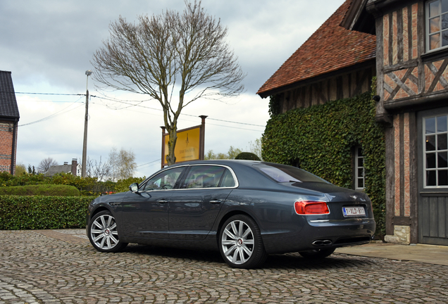 Bentley Flying Spur V8