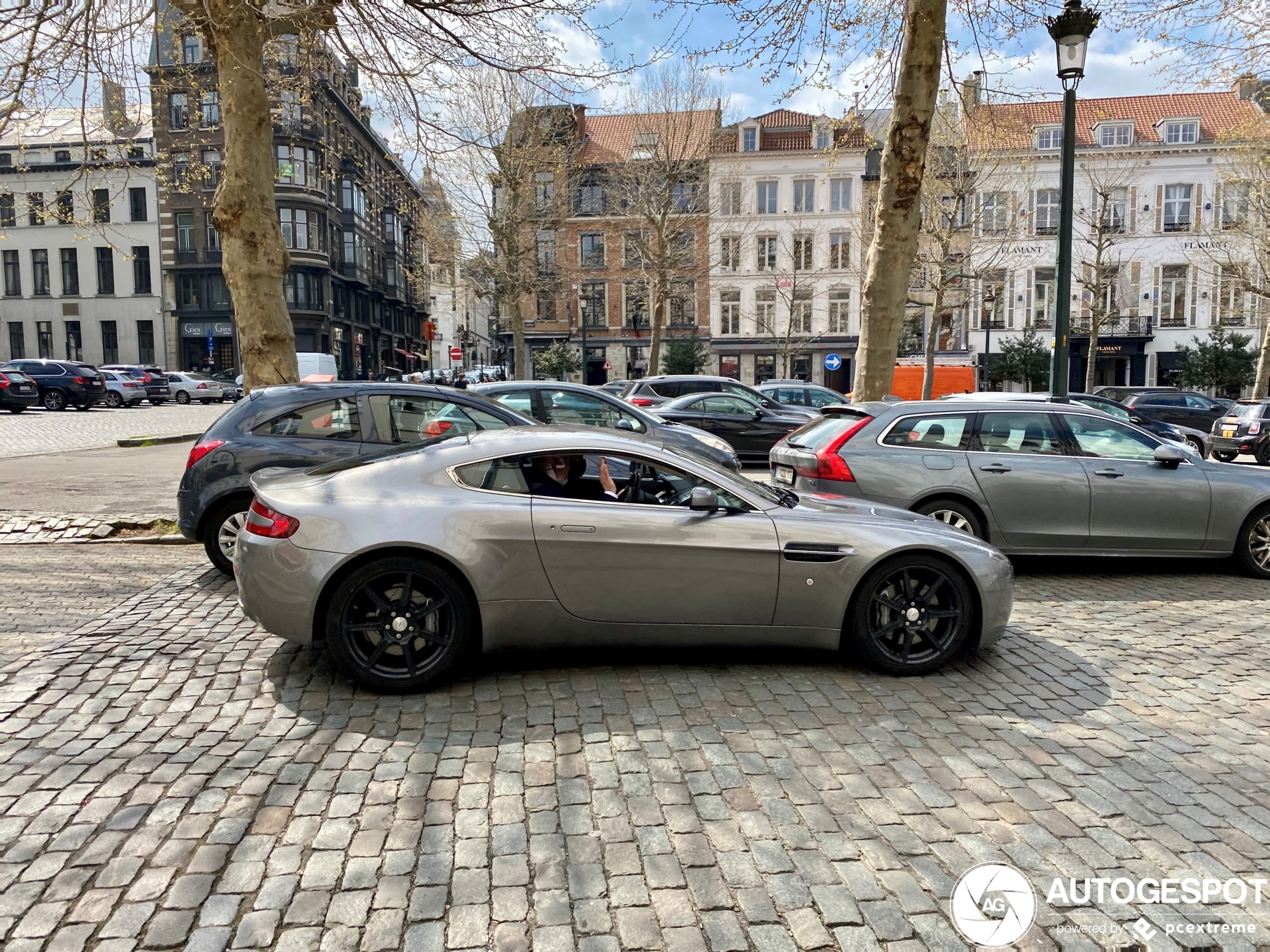 Aston Martin V8 Vantage