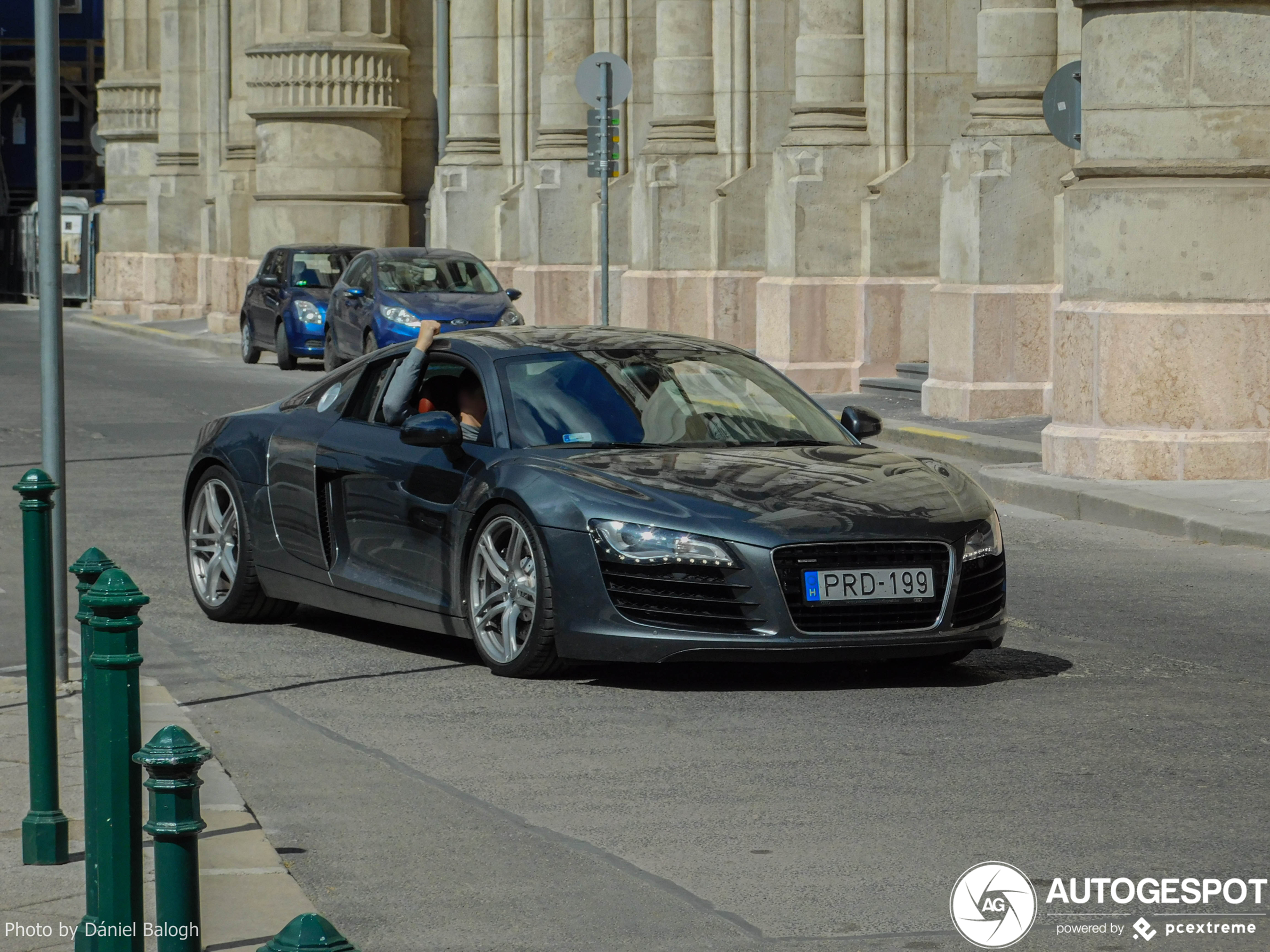 Audi R8