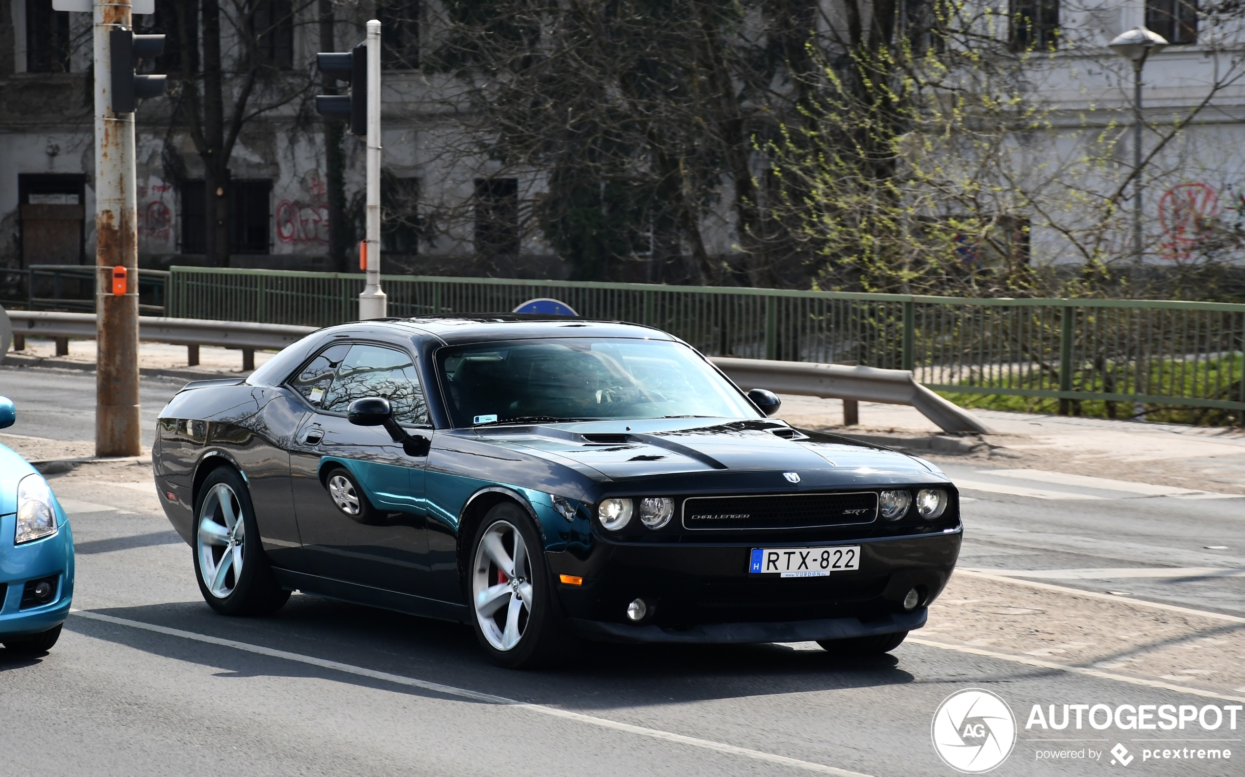 Dodge Challenger SRT-8