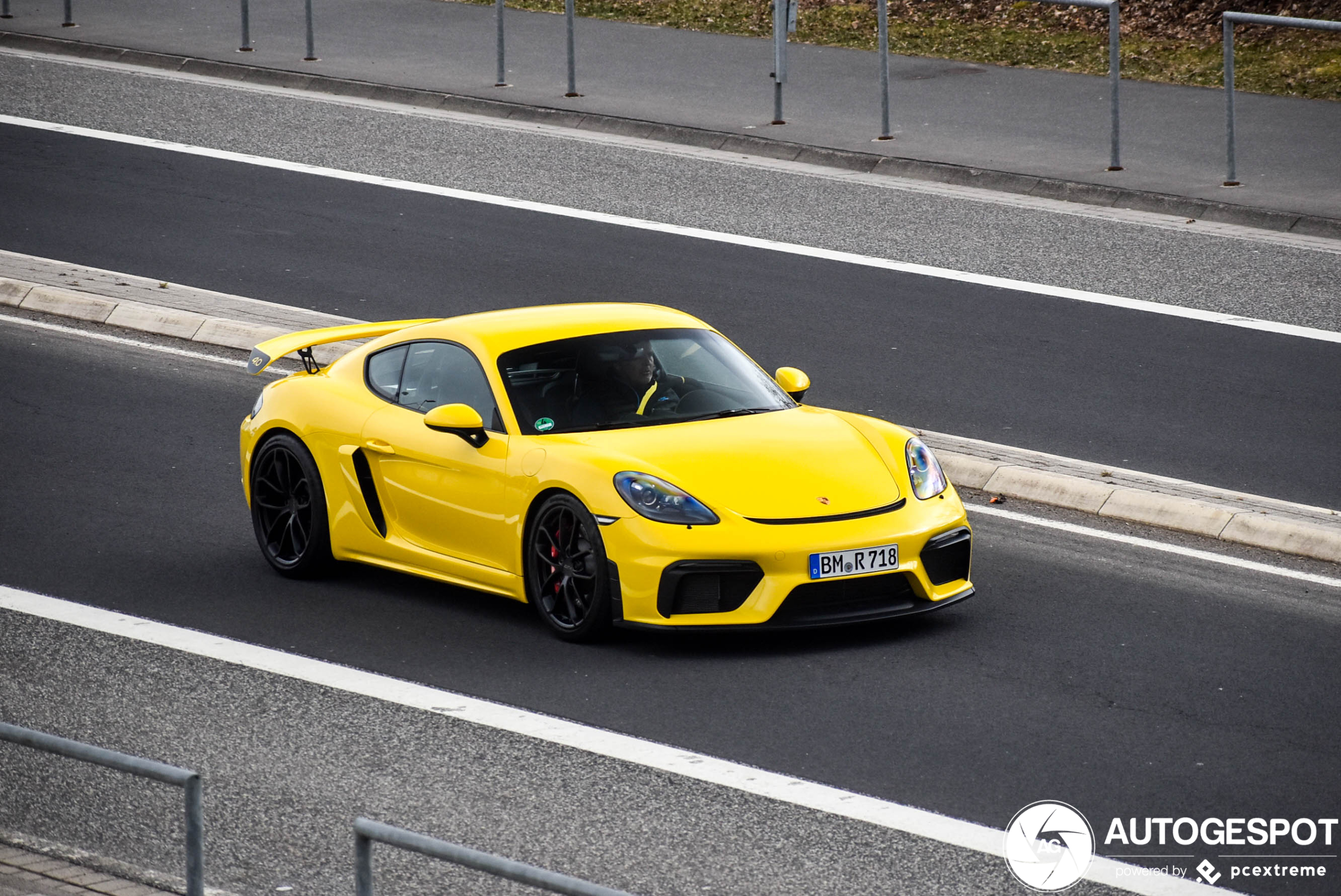 Porsche 718 Cayman GT4