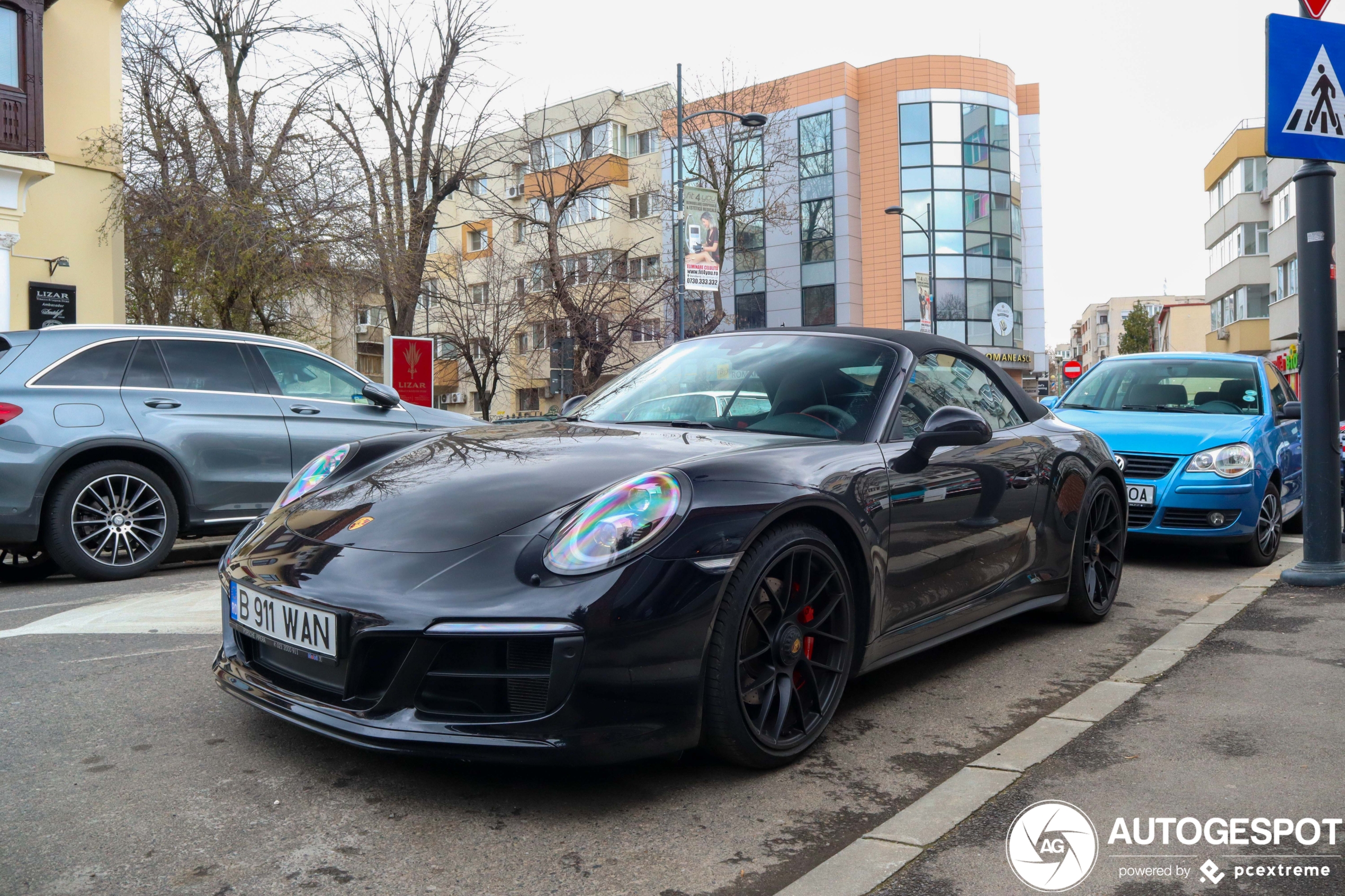 Porsche 991 Carrera 4 GTS Cabriolet MkII