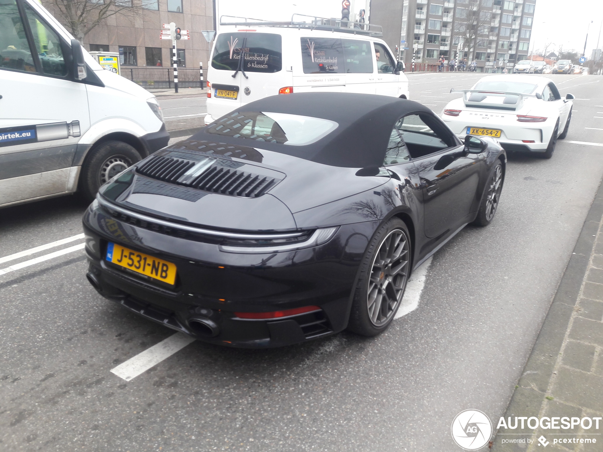 Porsche 992 Carrera 4S Cabriolet