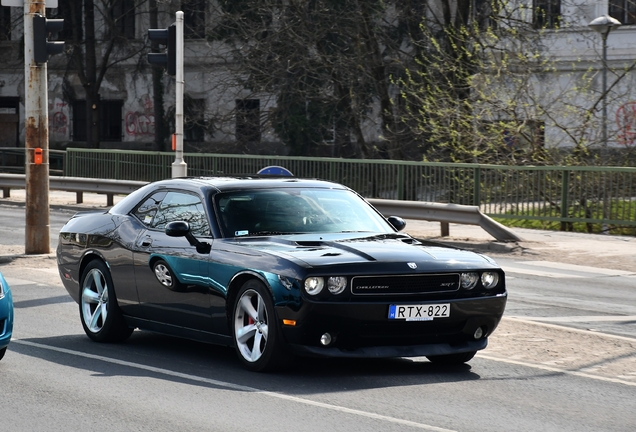 Dodge Challenger SRT-8