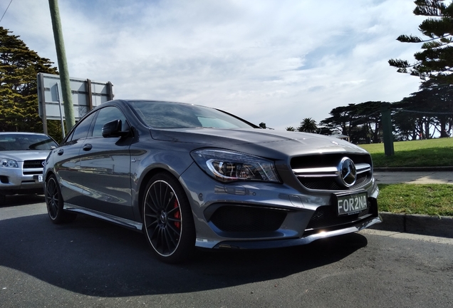 Mercedes-Benz CLA 45 AMG C117