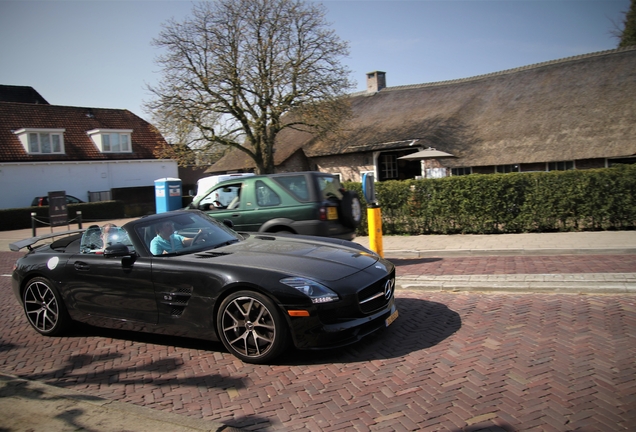 Mercedes-Benz SLS AMG GT Roadster Final Edition