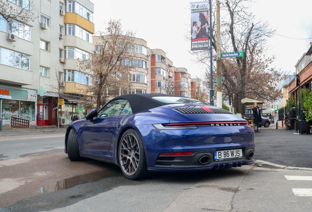 Porsche 992 Carrera 4S Cabriolet