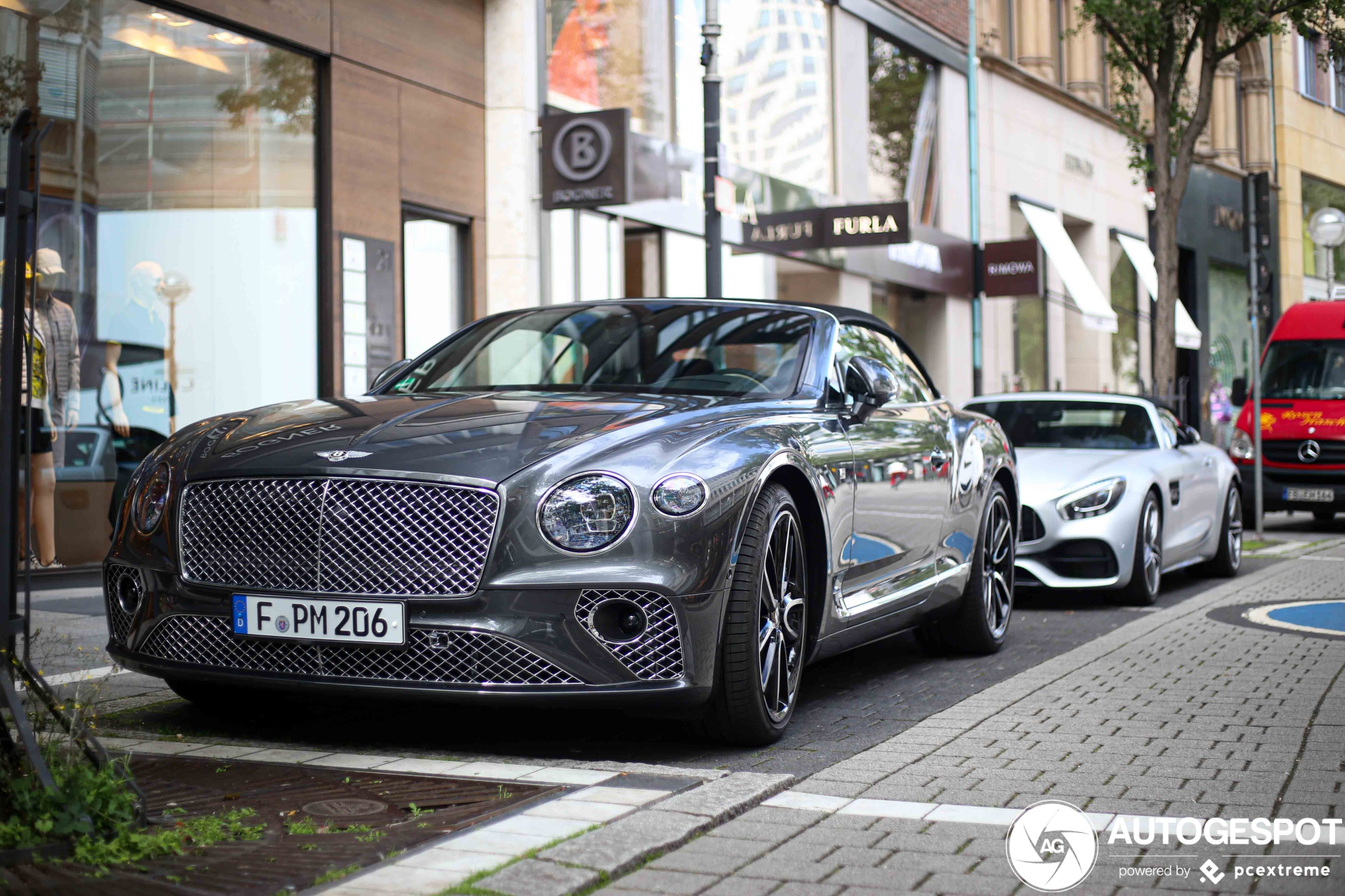 Bentley Continental GTC 2019