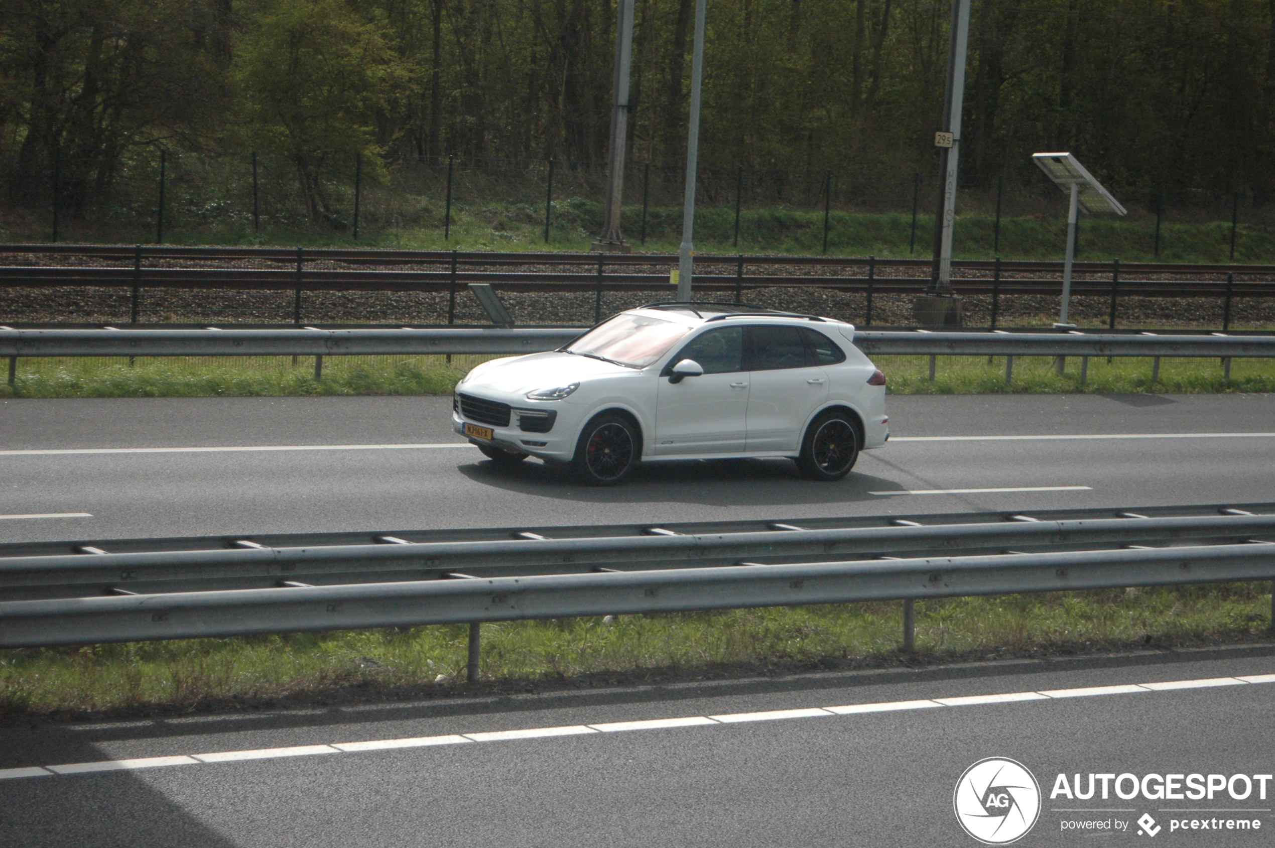 Porsche 958 Cayenne GTS MkII