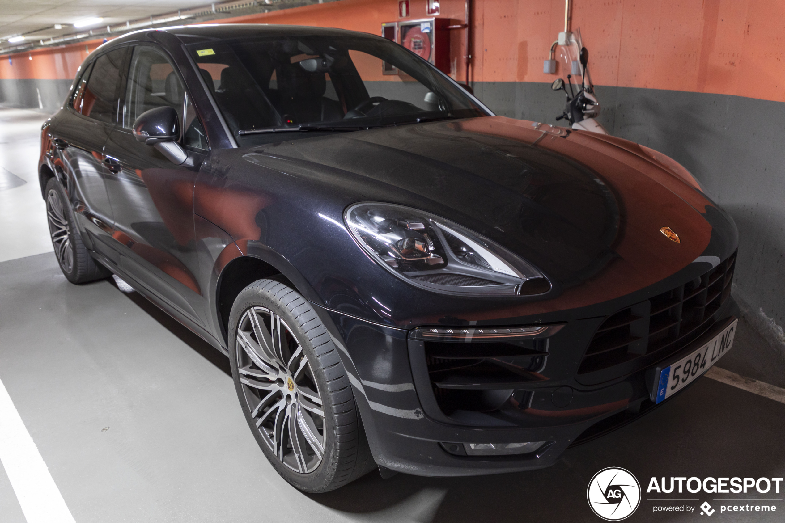 Porsche 95B Macan GTS