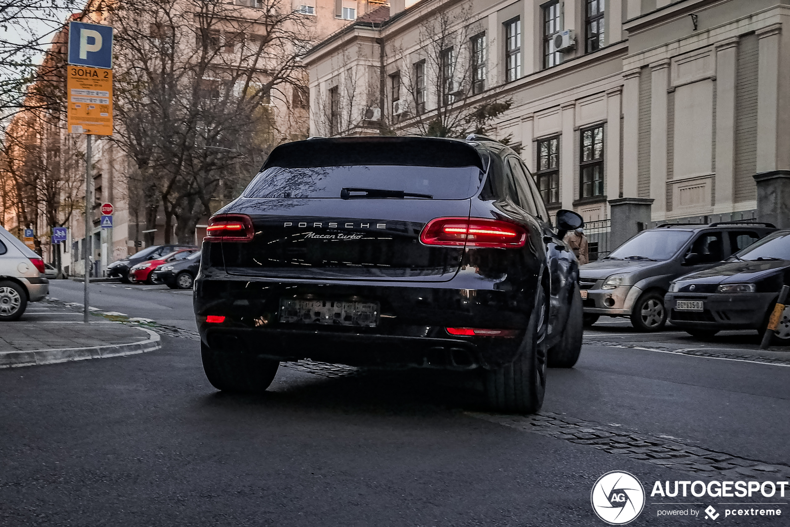 Porsche 95B Macan Turbo