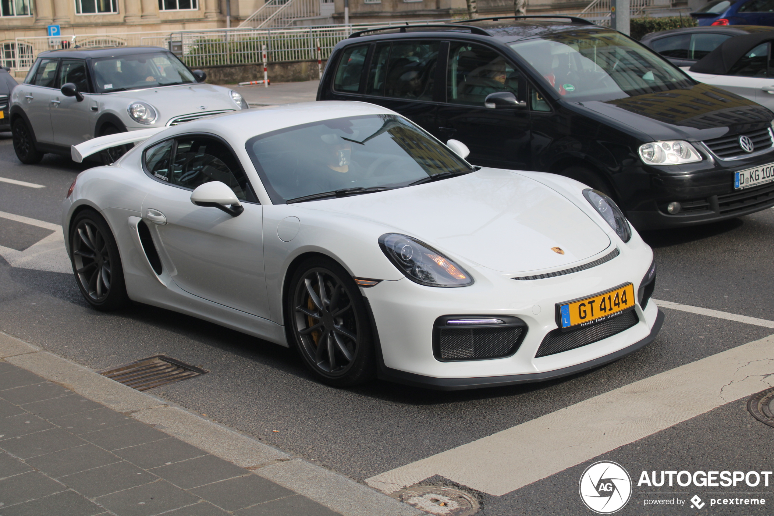 Porsche 981 Cayman GT4