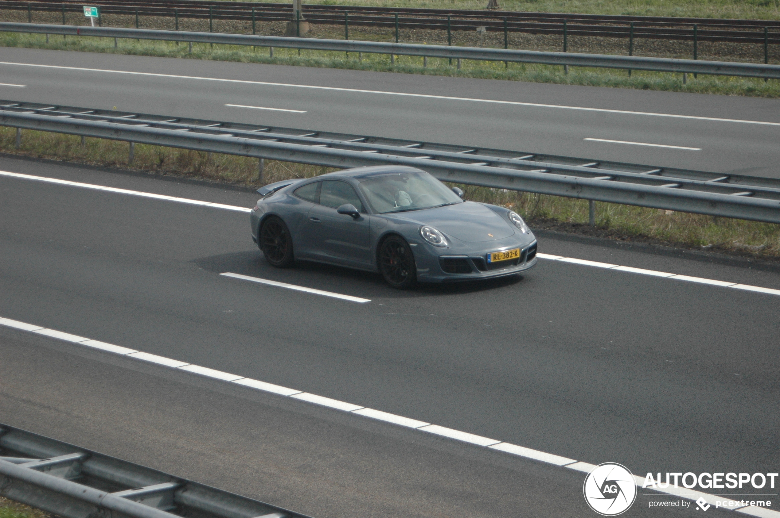 Porsche 991 Carrera GTS MkII