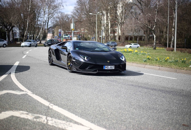 Lamborghini Aventador S LP740-4