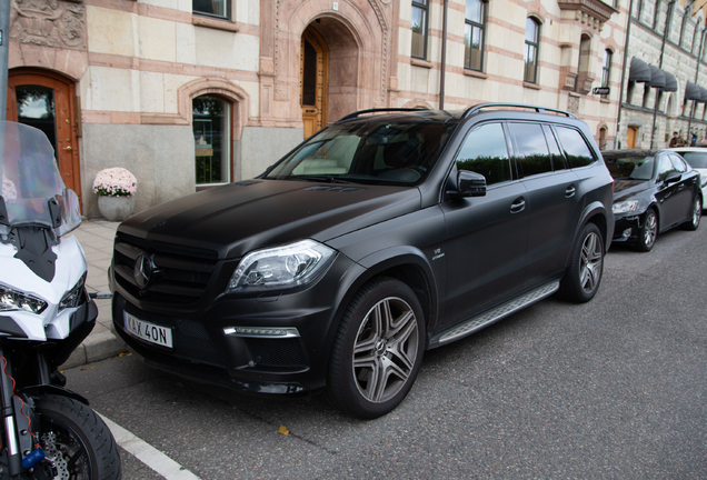 Mercedes-Benz GL 63 AMG X166