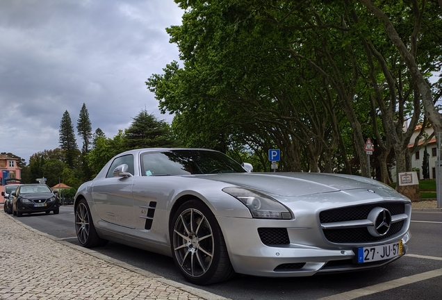 Mercedes-Benz SLS AMG