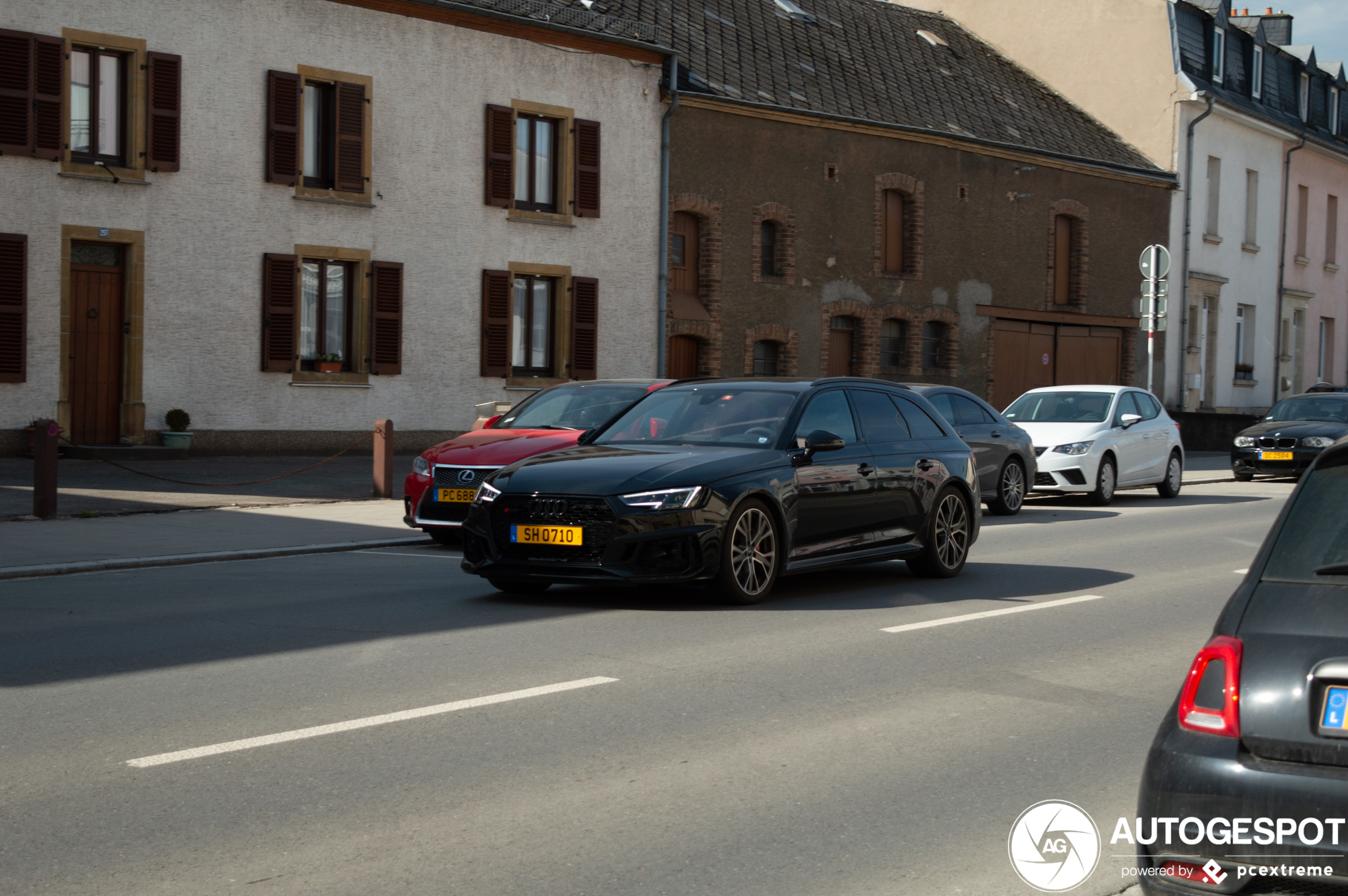 Audi RS4 Avant B9