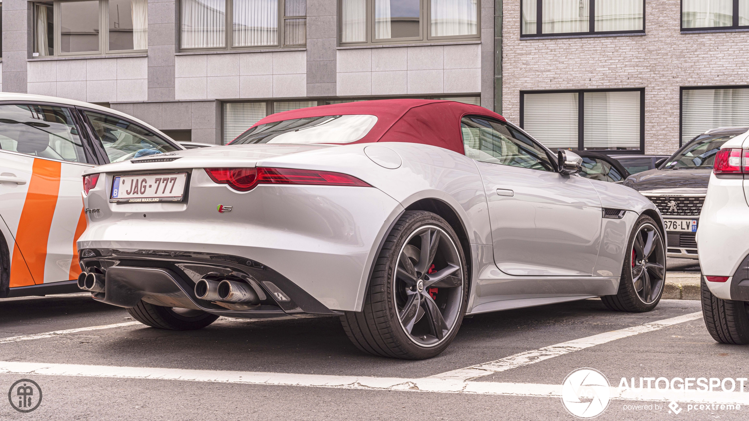 Jaguar F-TYPE S V8 Convertible