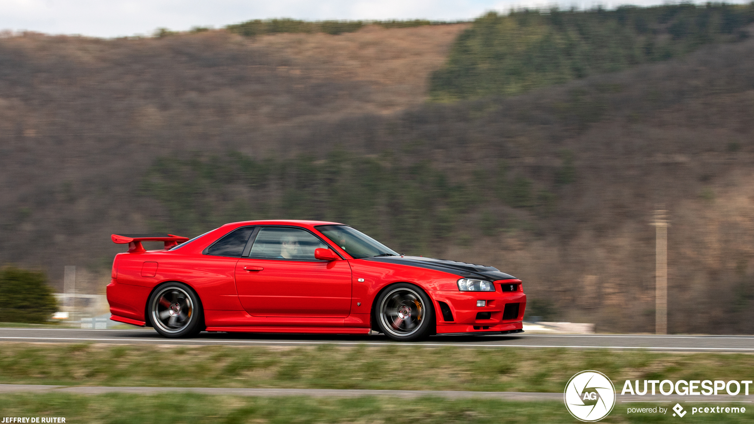 Nissan Skyline R34 GT-R V-Spec