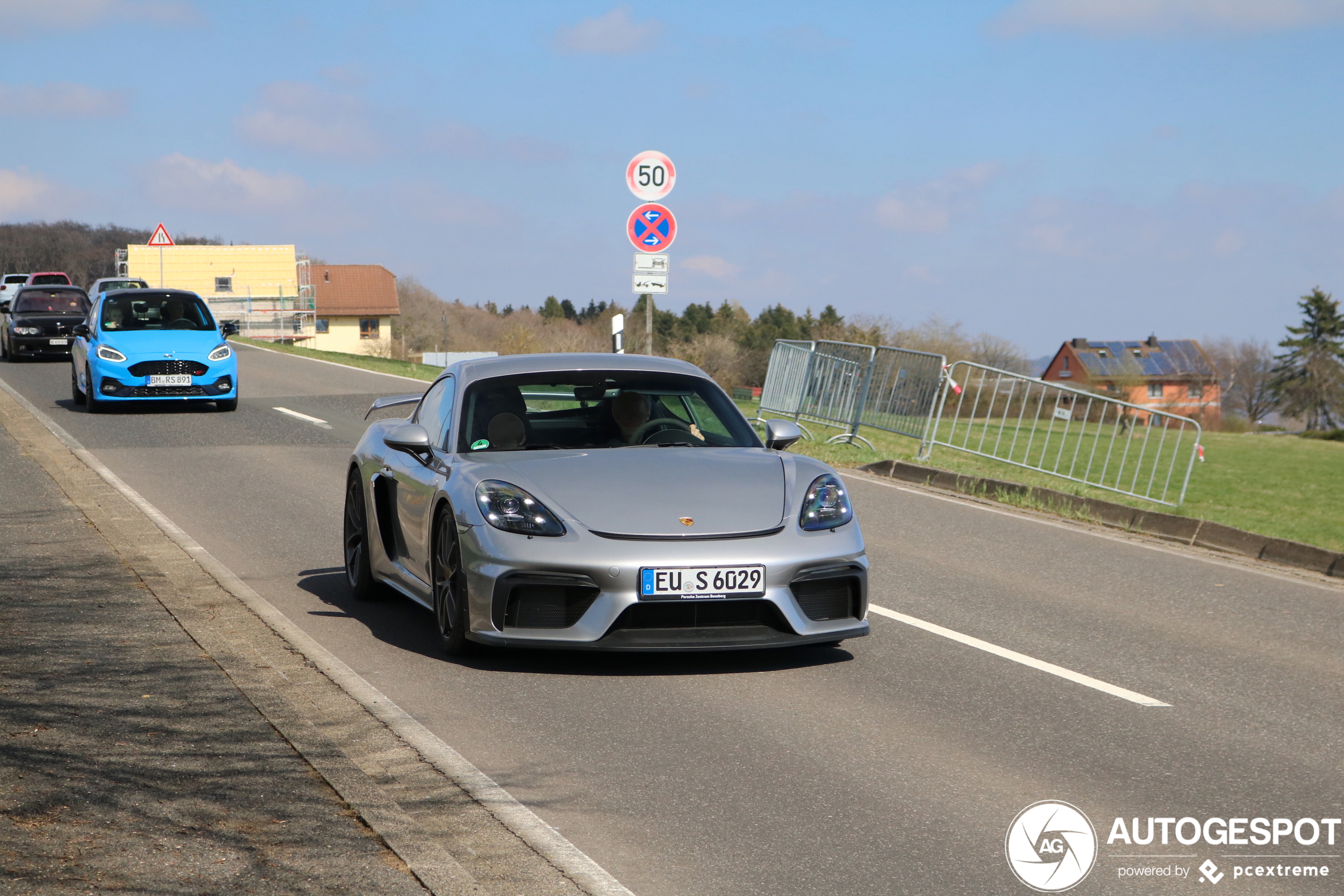 Porsche 718 Cayman GT4