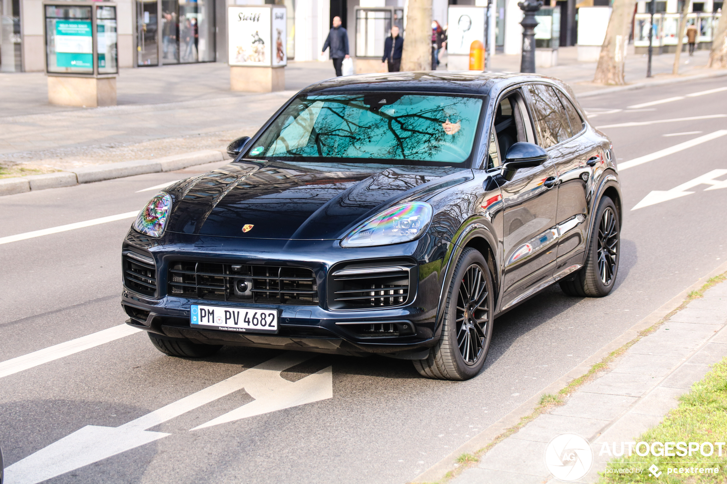 Porsche 9YA Cayenne GTS