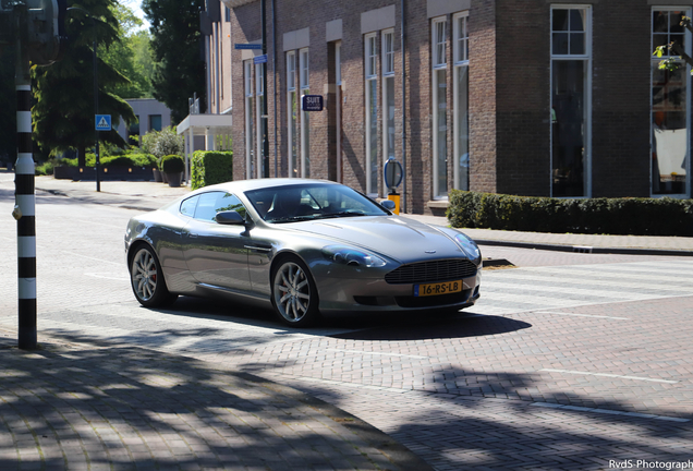 Aston Martin DB9