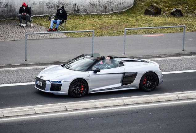 Audi R8 V10 Spyder 2016