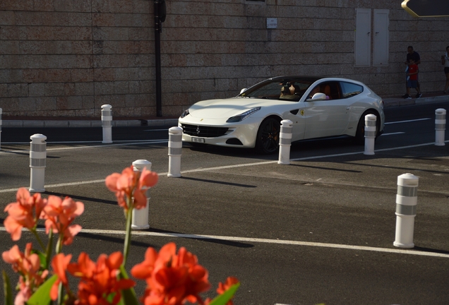 Ferrari FF