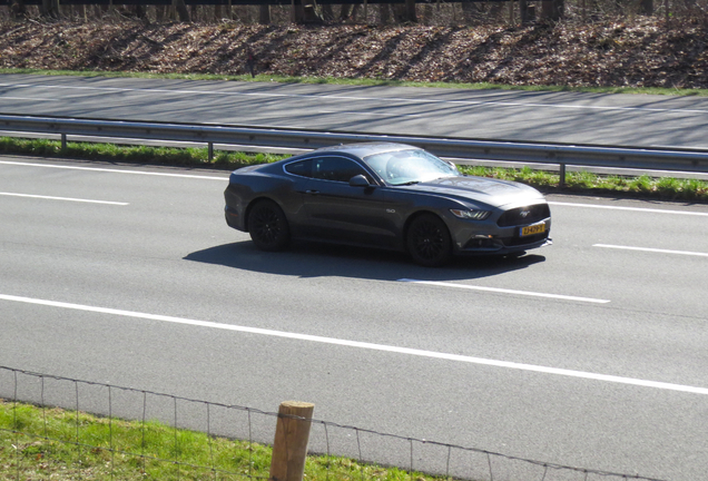 Ford Mustang GT 2015