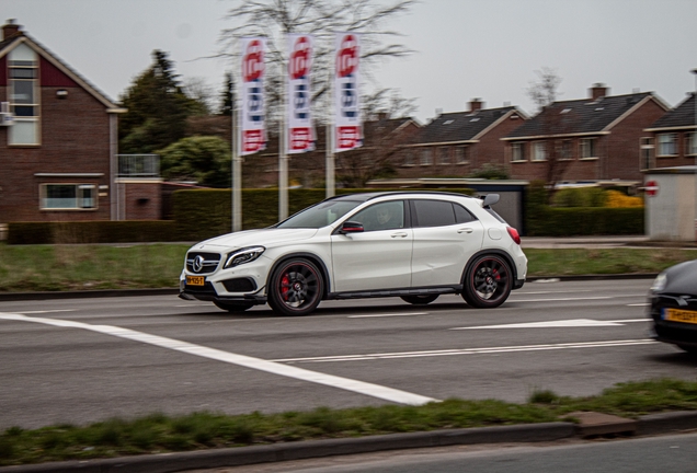 Mercedes-Benz GLA 45 AMG Edition 1