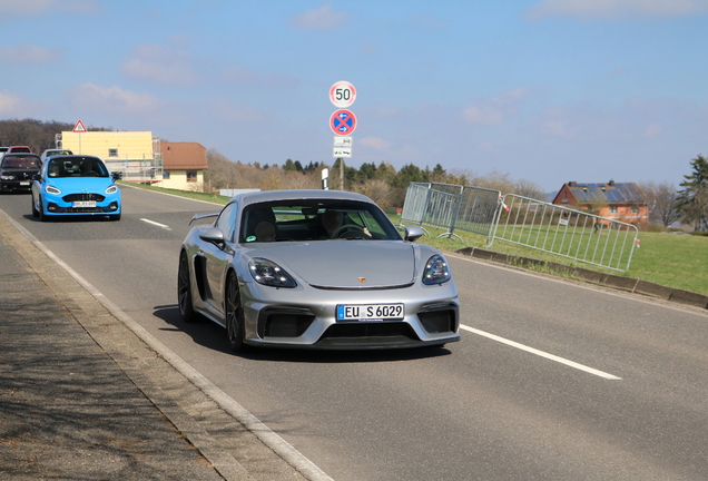 Porsche 718 Cayman GT4