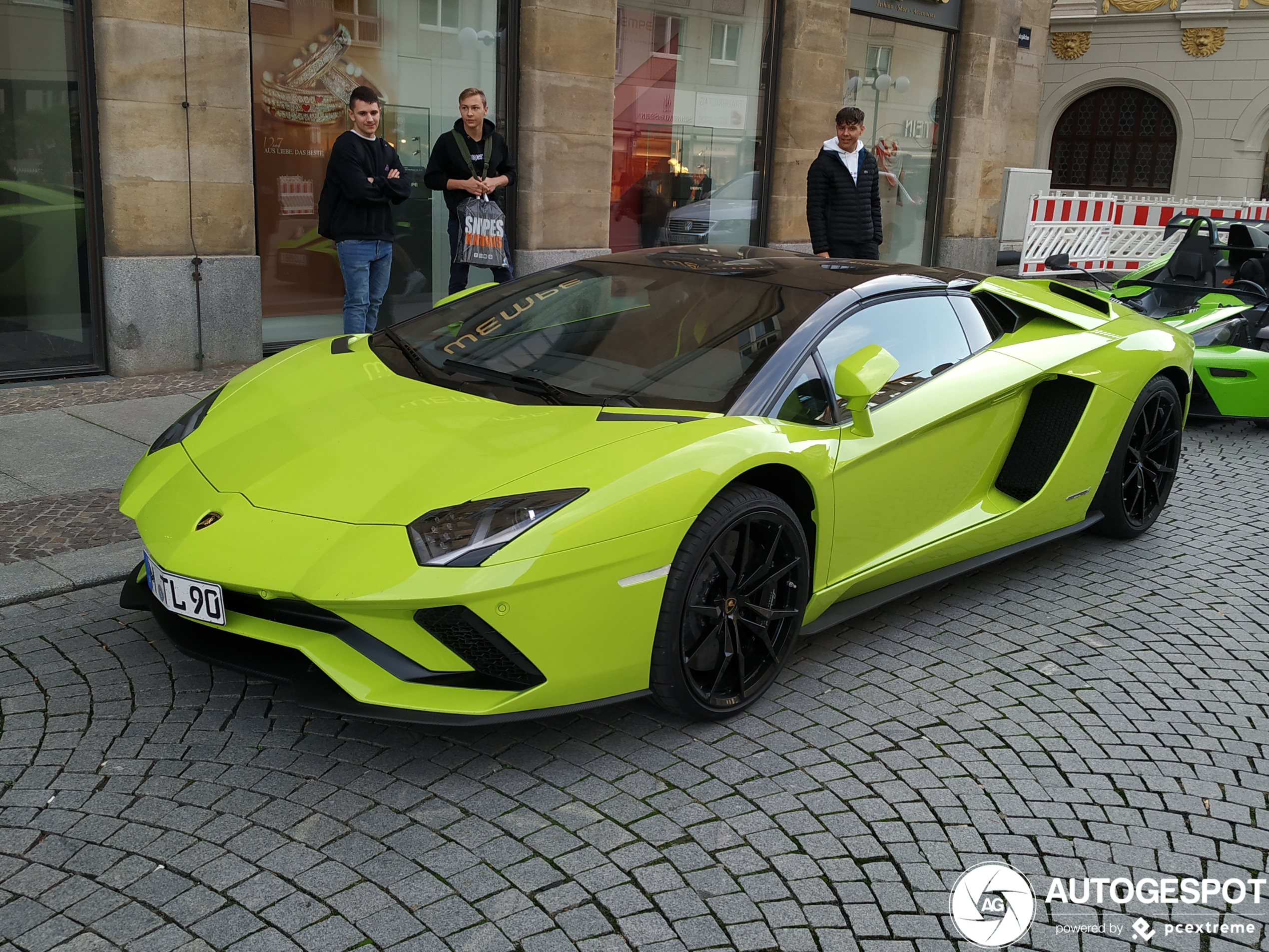 Lamborghini Aventador S LP740-4 Roadster