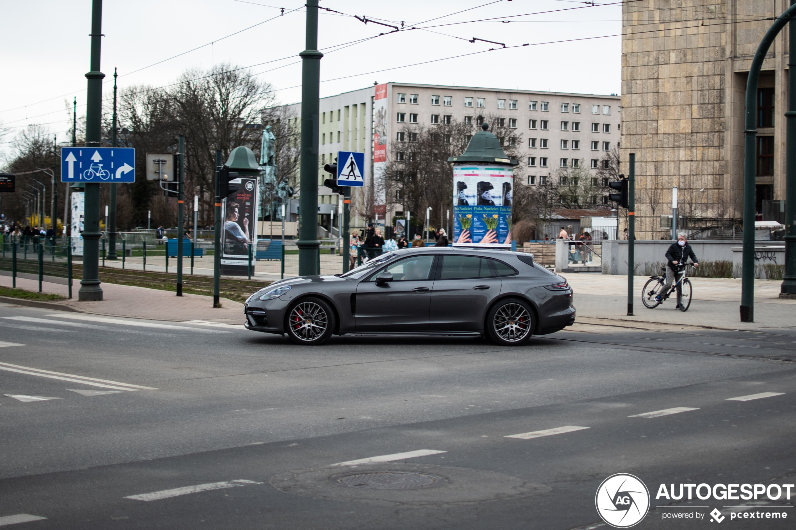 Porsche 971 Panamera Turbo Sport Turismo