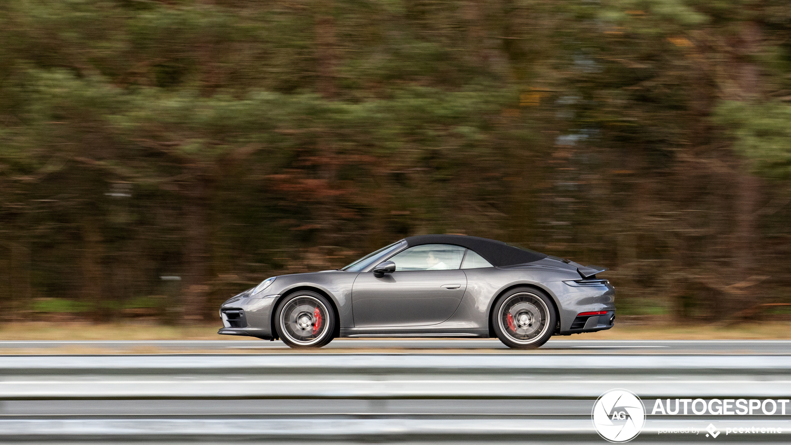 Porsche 992 Carrera 4S Cabriolet