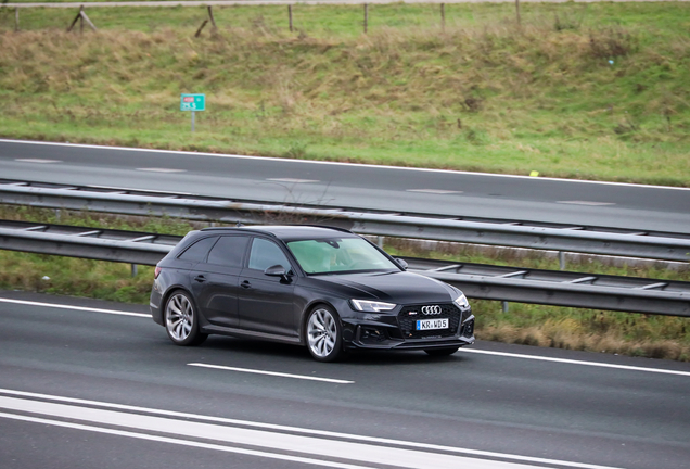 Audi RS4 Avant B9