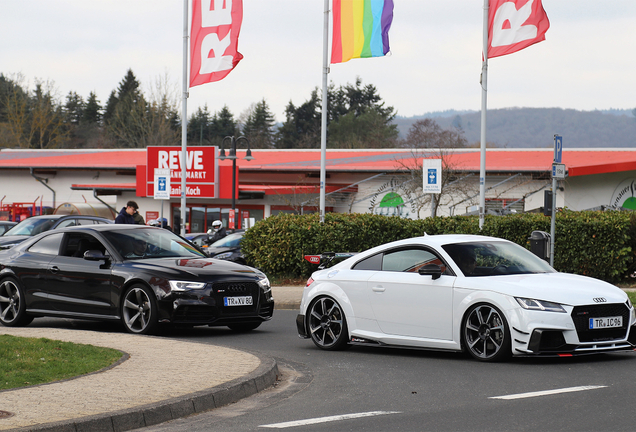 Audi RS5 B8 2012