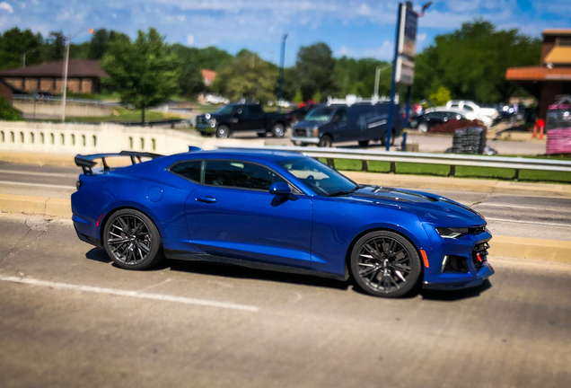 Chevrolet Camaro ZL1 2019