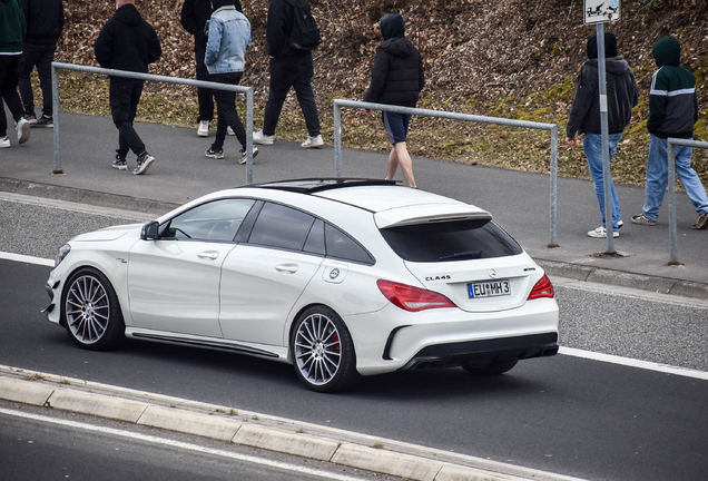 Mercedes-Benz CLA 45 AMG Shooting Brake