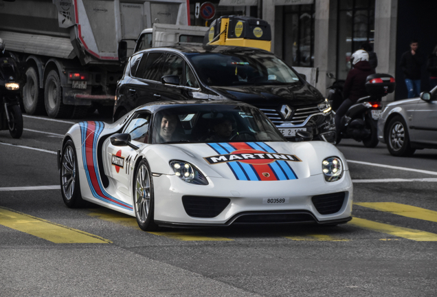 Porsche 918 Spyder Weissach Package