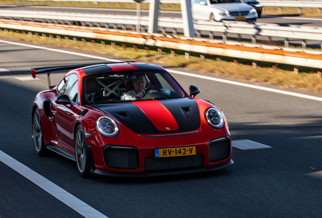 Porsche 991 GT2 RS Weissach Package